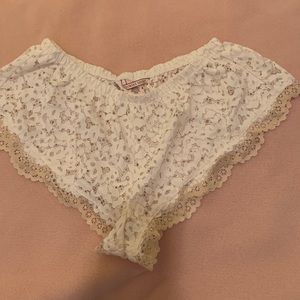 NEVER BEEN WORN VictoriaSecret Lace lingerie short